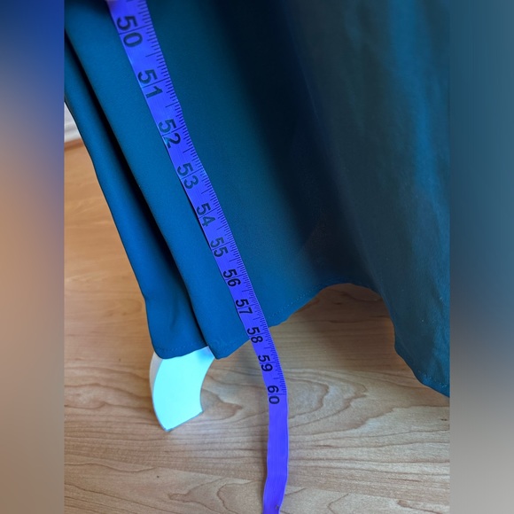 2 pc forest green maxi long sleeve embellished dress in M/L, Great condition✨ - Picture 16 of 16